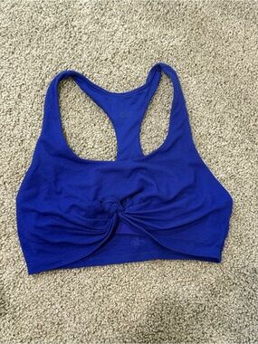 Alo Racerback Twist Sports Bra